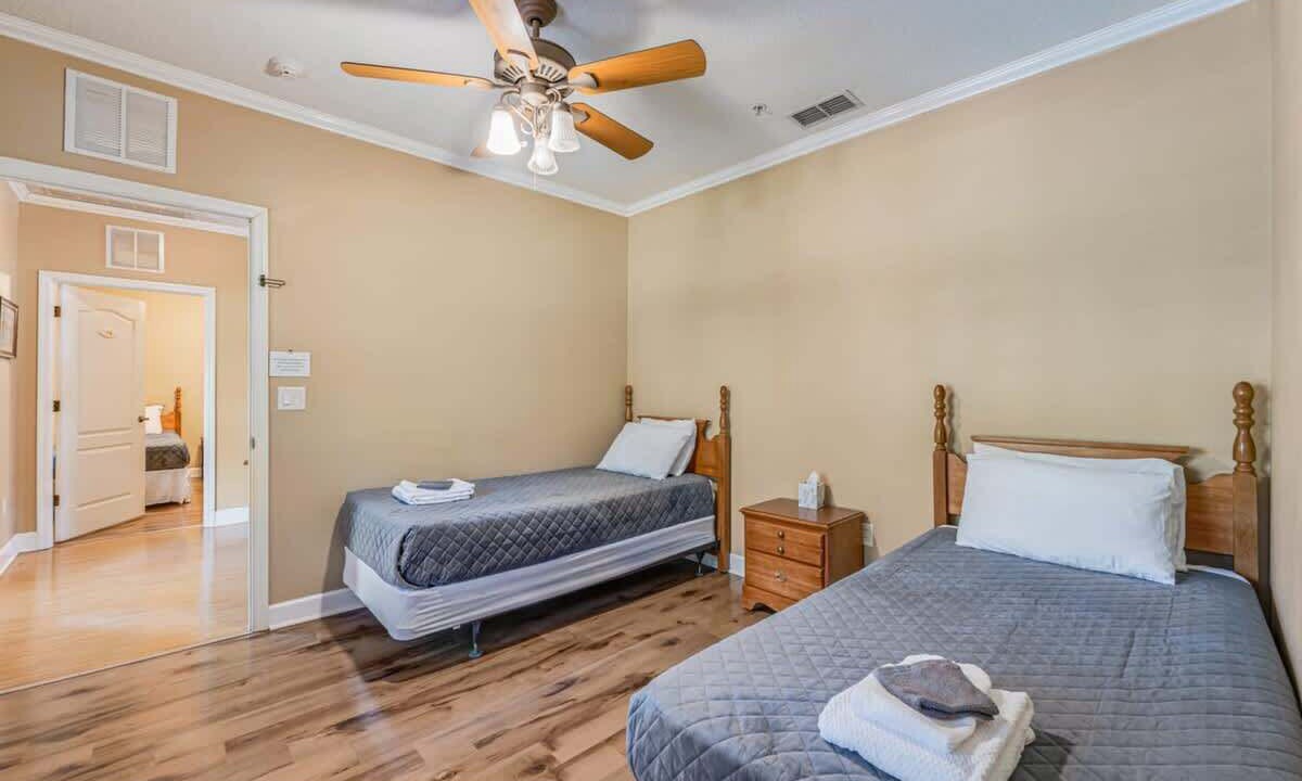 Photo of Bedroom in Chassahowitzka