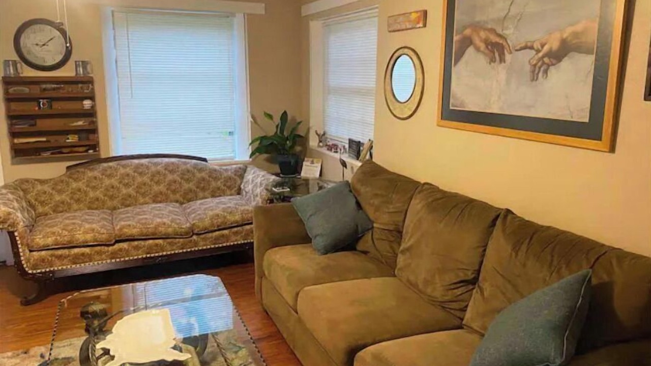 Photo of Livingroom in Elizabeth Mcbrides Raulersons