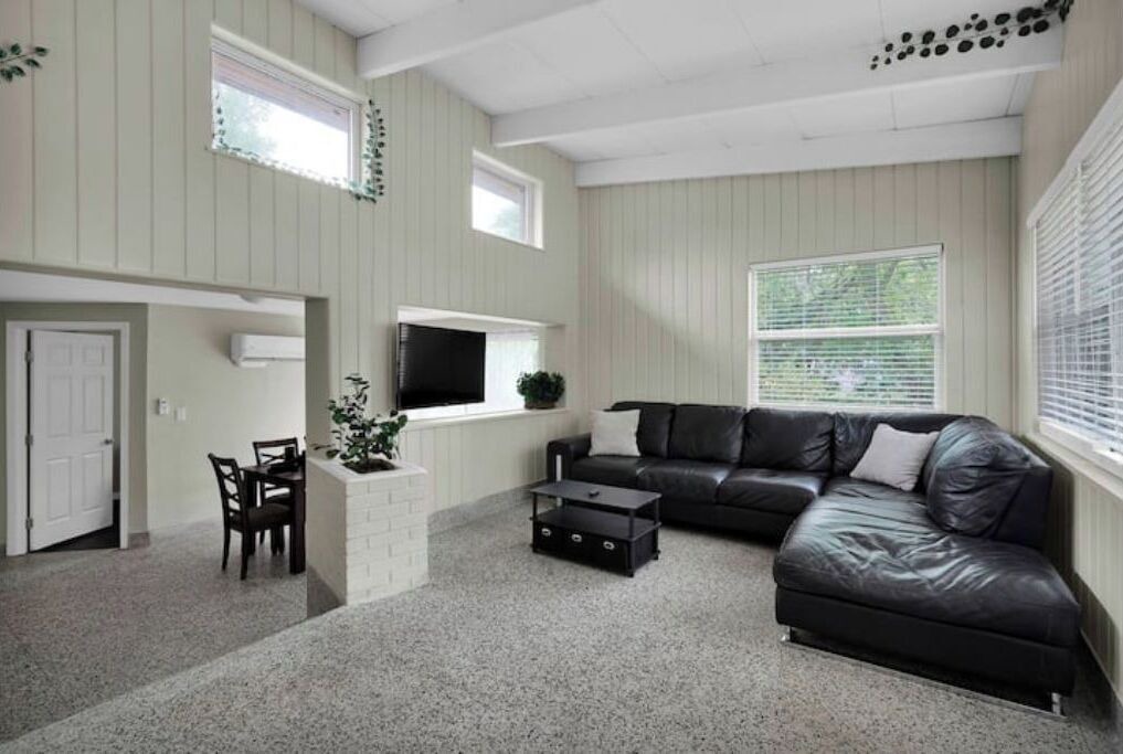Photo of Bedroom in Lakeshore South