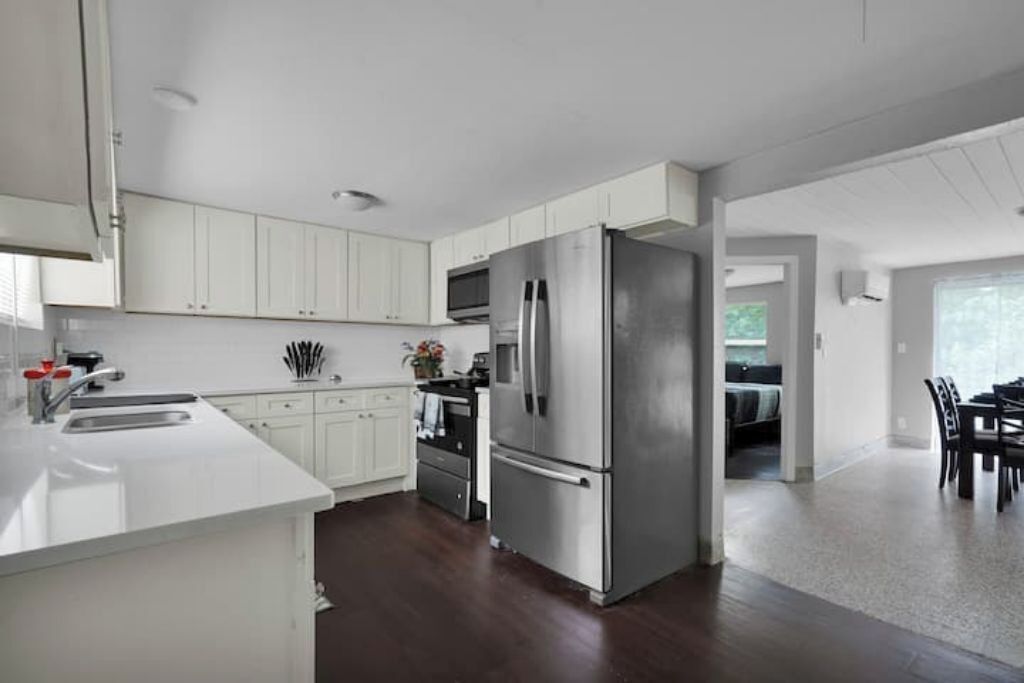 Photo of Kitchen in Lakeshore South