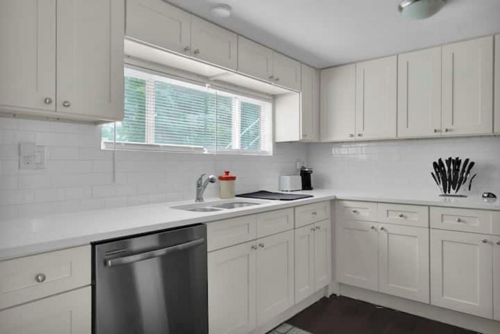 Photo of Kitchen in Lakeshore South