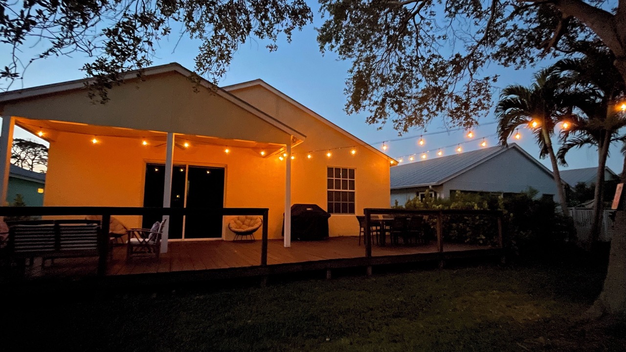 Photo of Patio Balcony in Old Jupiter Beach Road