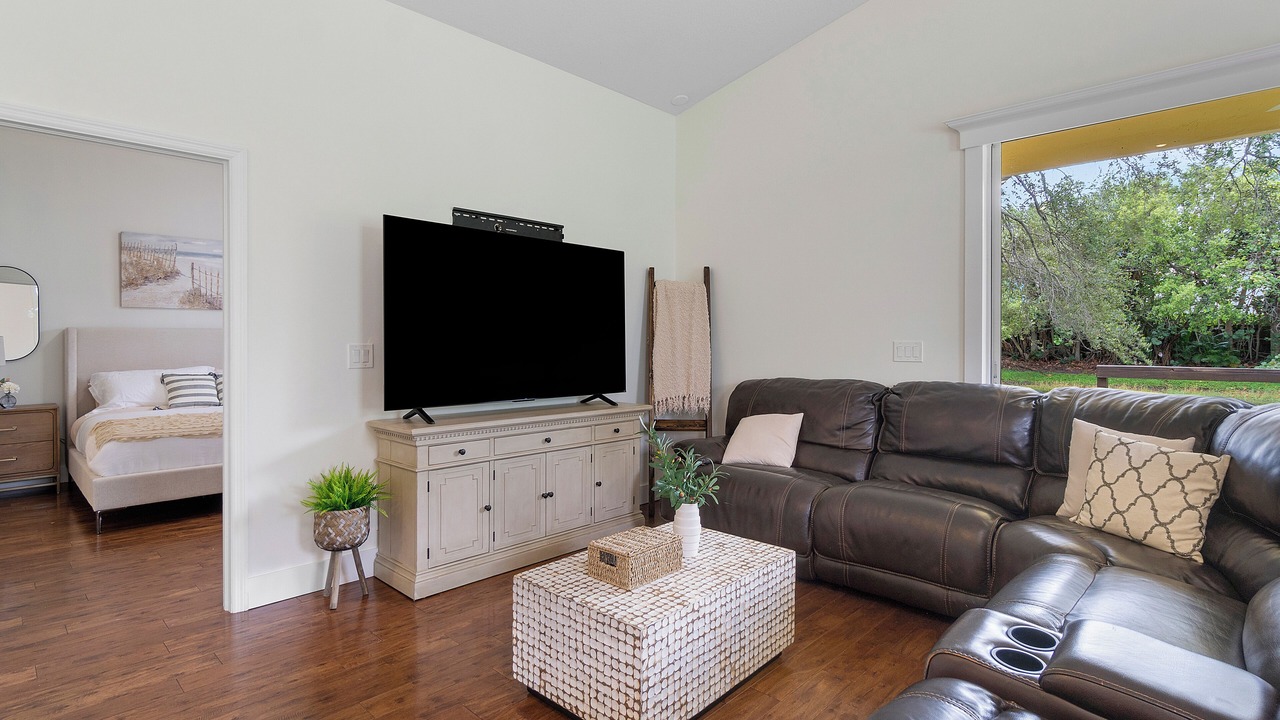 Photo of Livingroom in Old Jupiter Beach Road