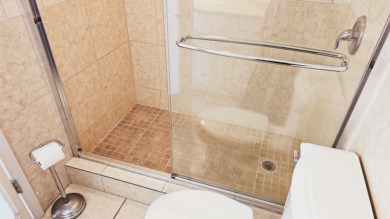Photo of Bathroom in Galt Mile