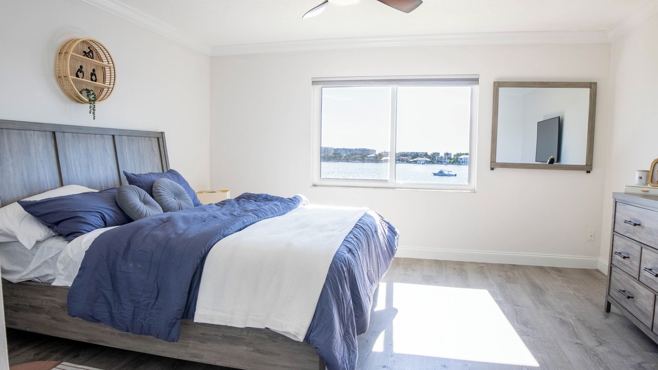 Photo of Bedroom in Lantana