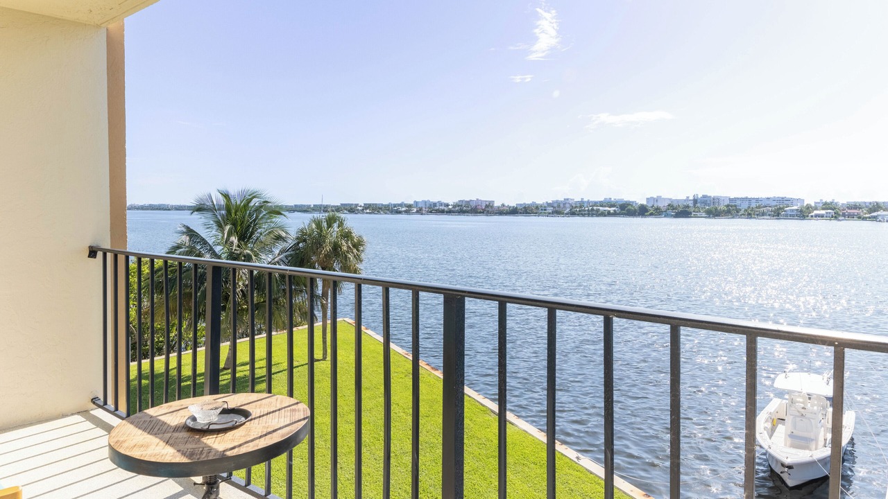 Photo of Outdoor in Lantana
