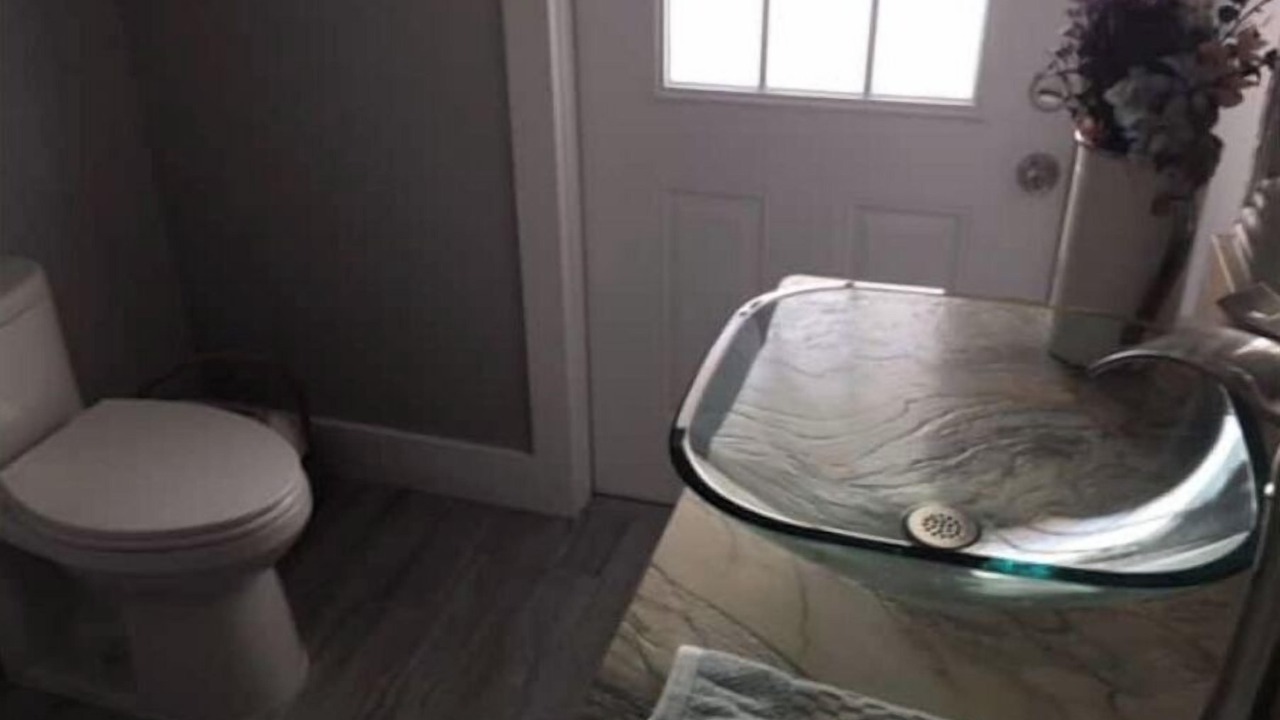 Photo of Bathroom in Neptune Beach