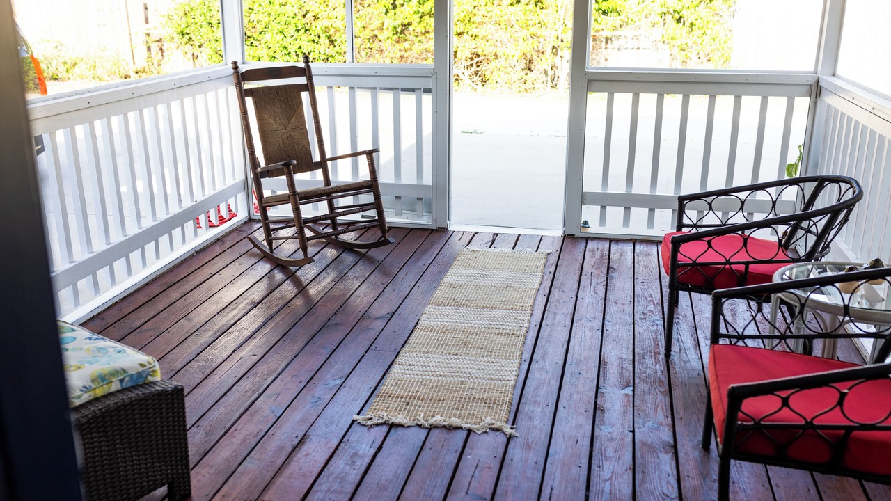Photo of Patio Balcony in Laurel