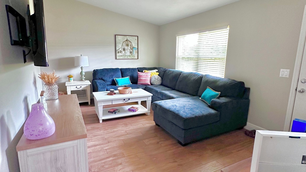 Photo of Livingroom in Floral City