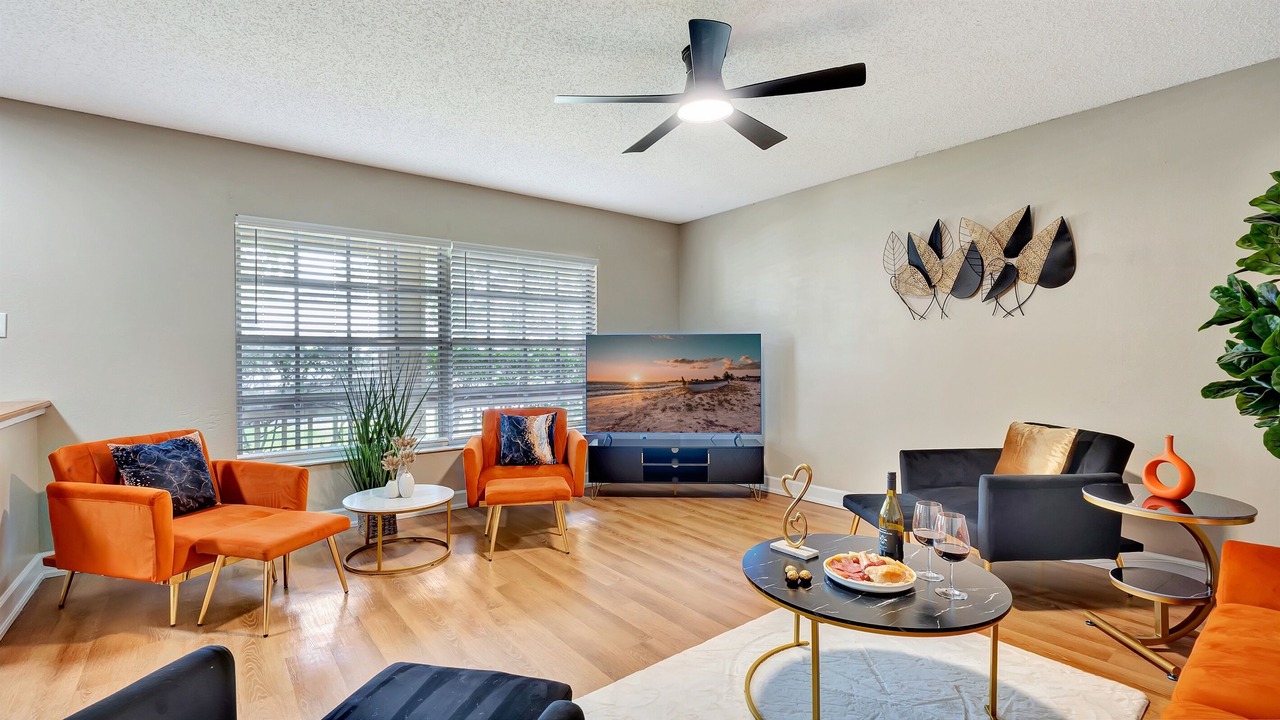 Photo of Bedroom in Lakeview Village