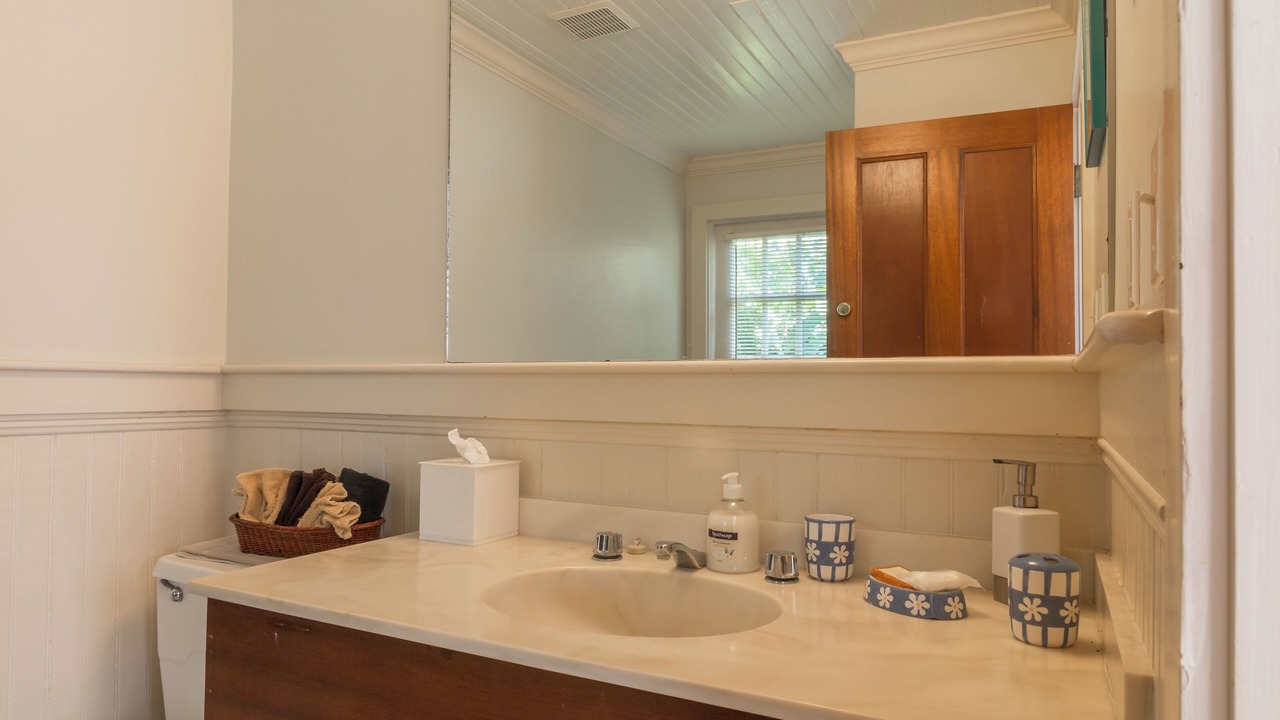 Photo of Bathroom in Historic Seaport