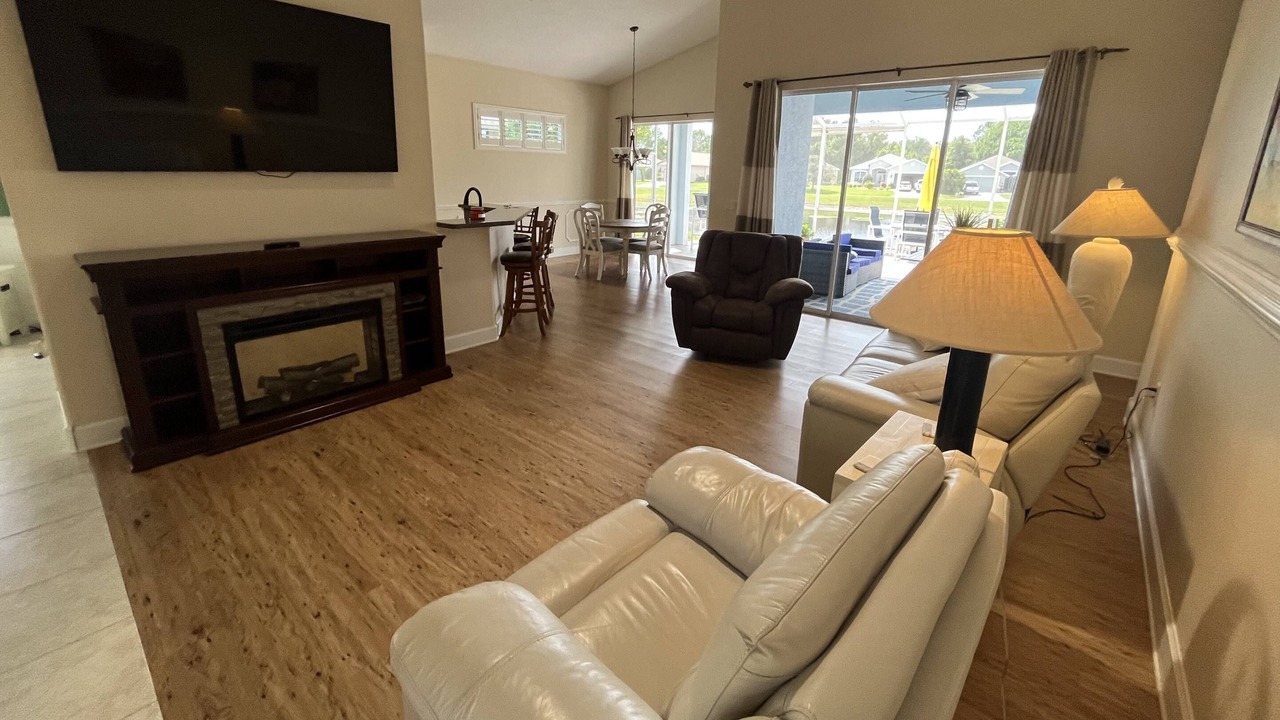 Photo of Livingroom in Weeki Wachee