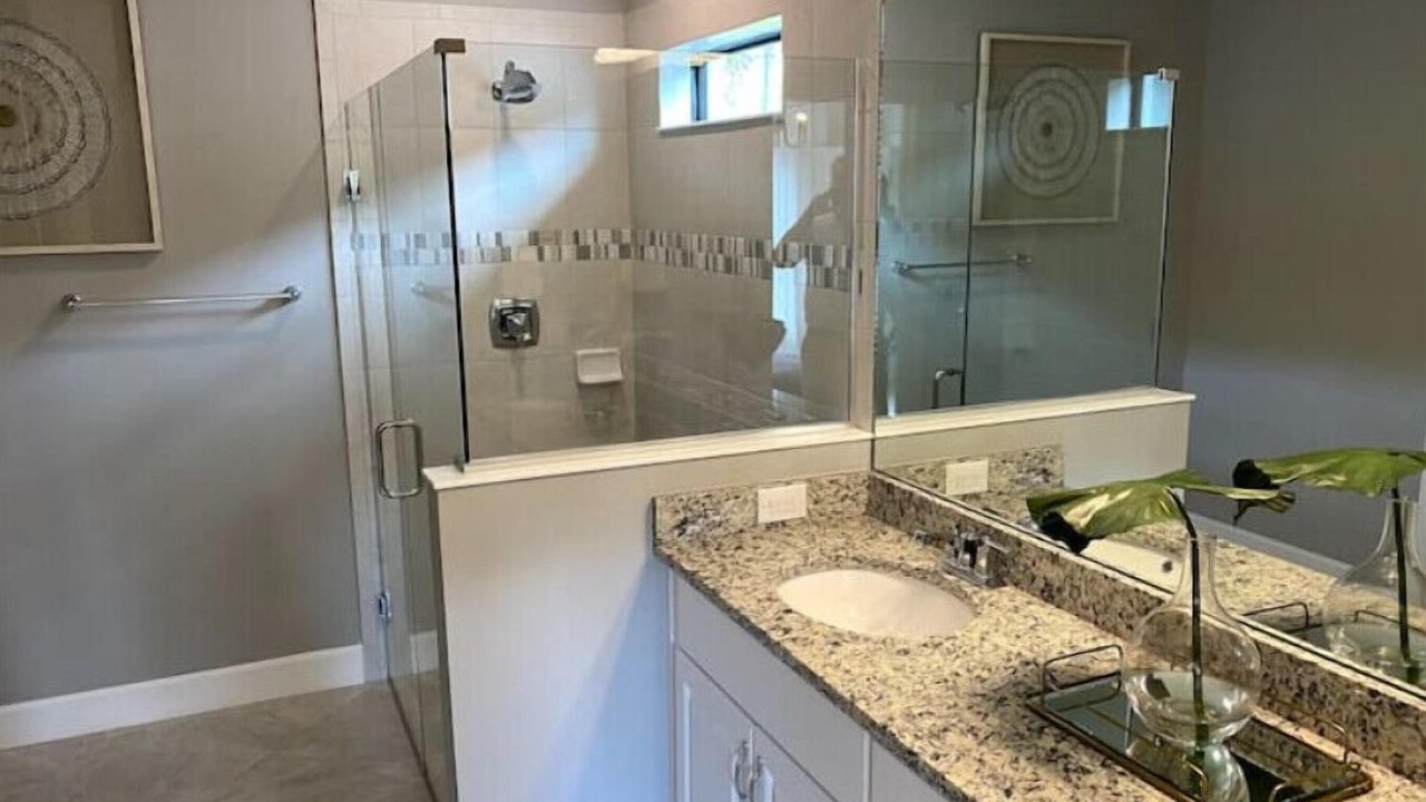 Photo of Bathroom in Immokalee