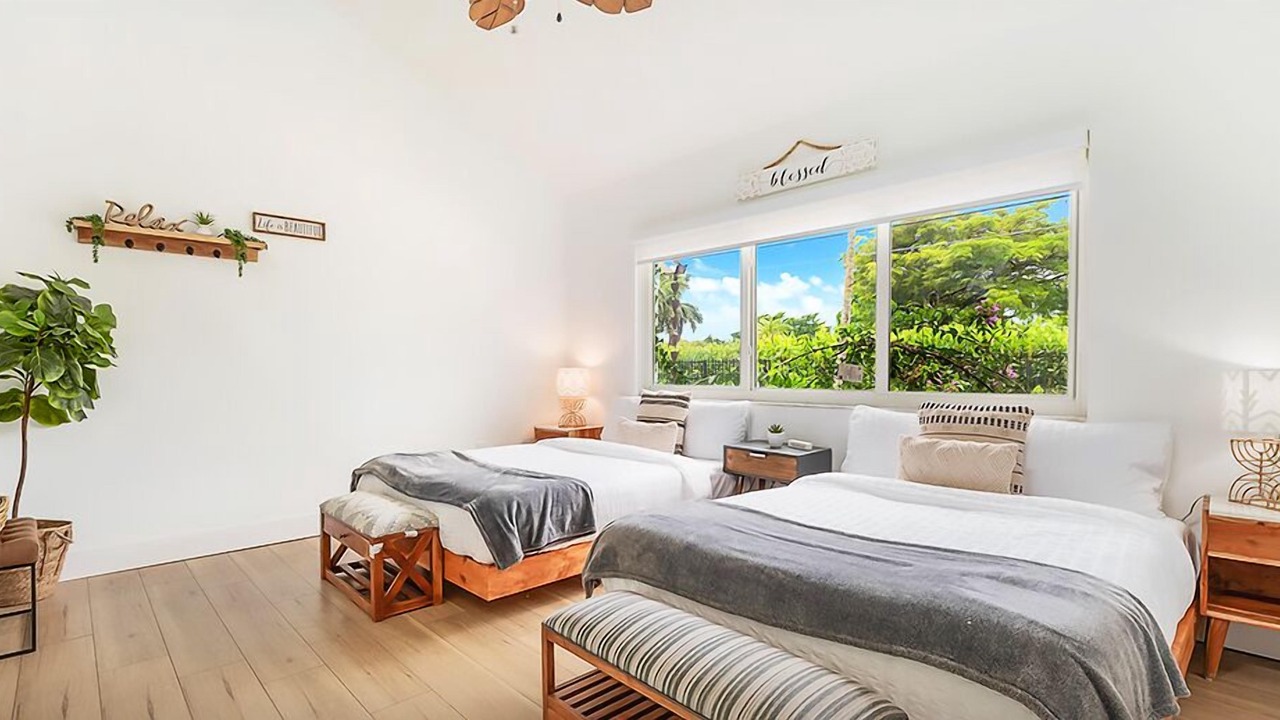 Photo of Bedroom in Ludlam