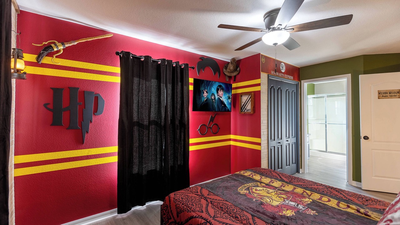 Photo of Bedroom in Sandy Ridge