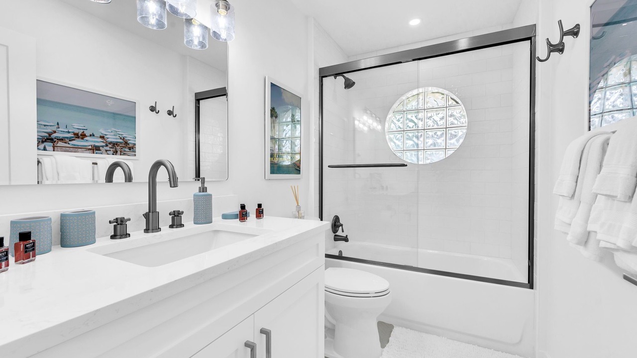 Photo of Bathroom in Juno Beach