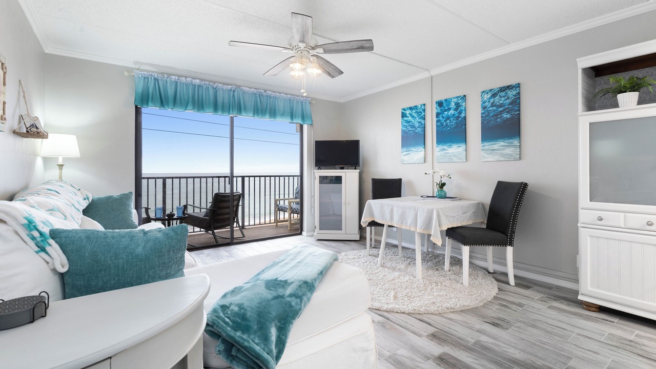 Photo of Livingroom in Ormond-by-the-Sea