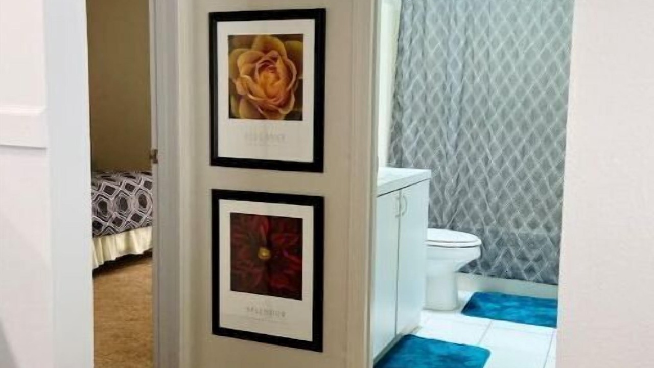 Photo of Bathroom in Woodridge