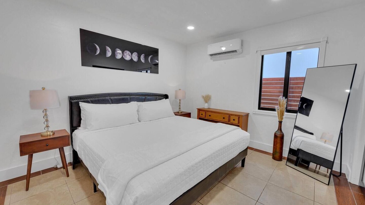 Photo of Bedroom in Flagler Village