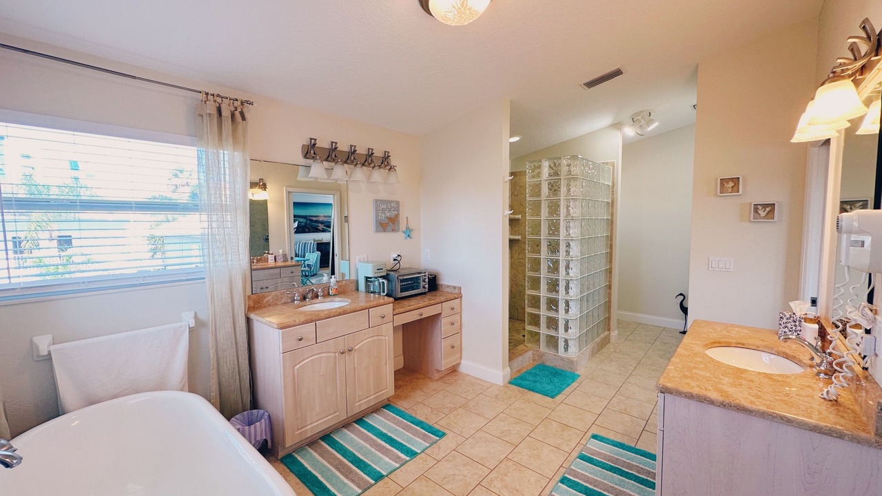 Photo of Bathroom in Horton Shores