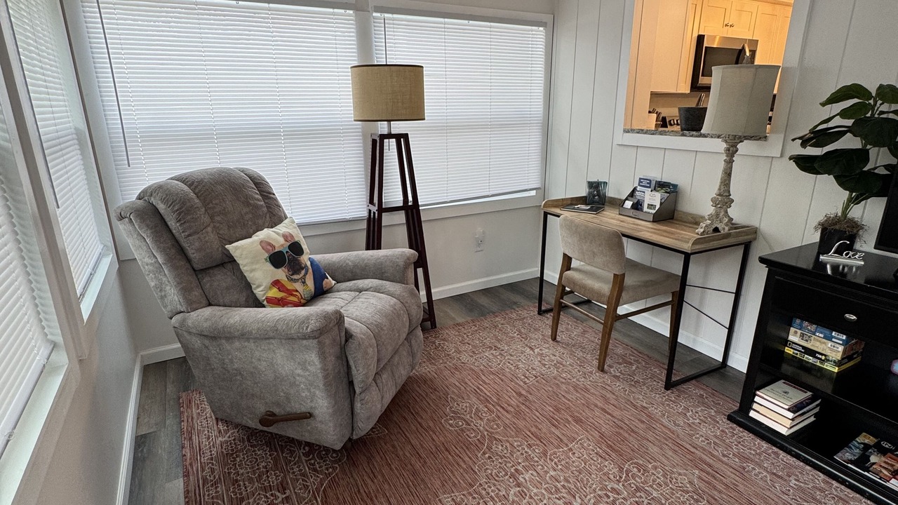 Photo of Livingroom in Holly Hill