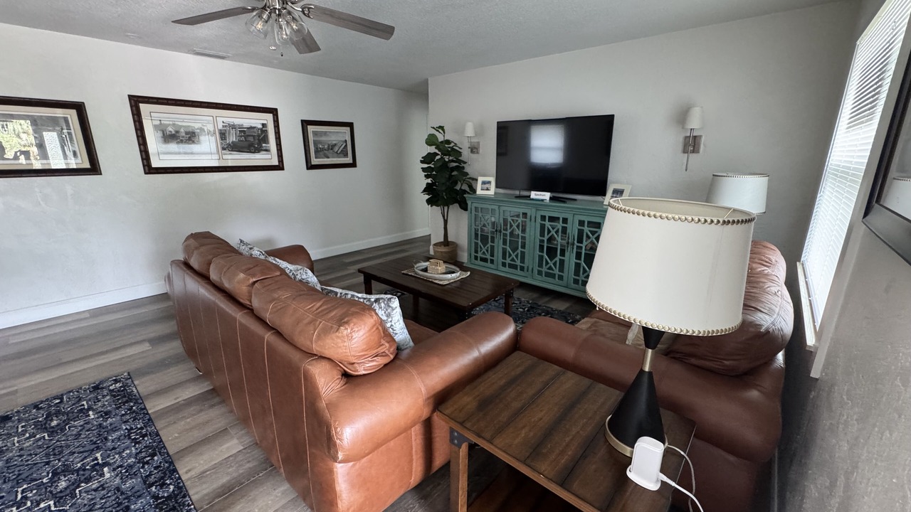 Photo of Livingroom in Holly Hill