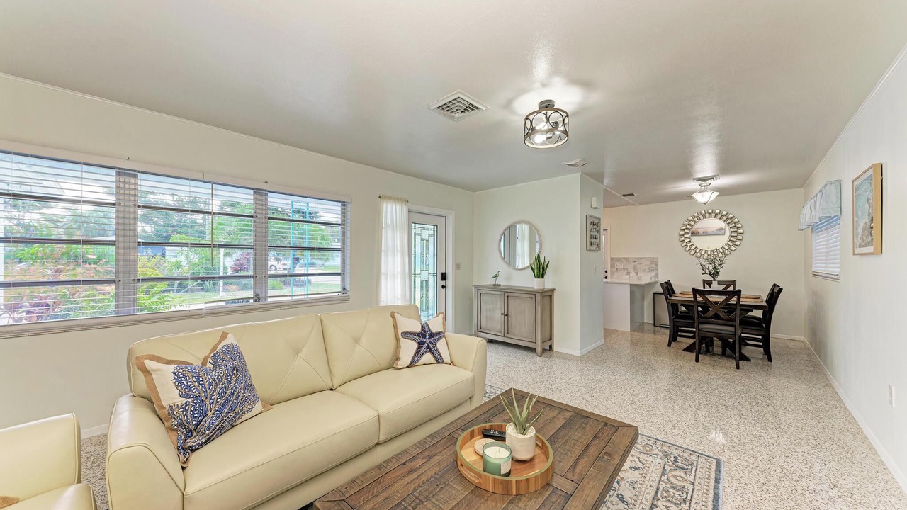 Photo of Livingroom in Laurel