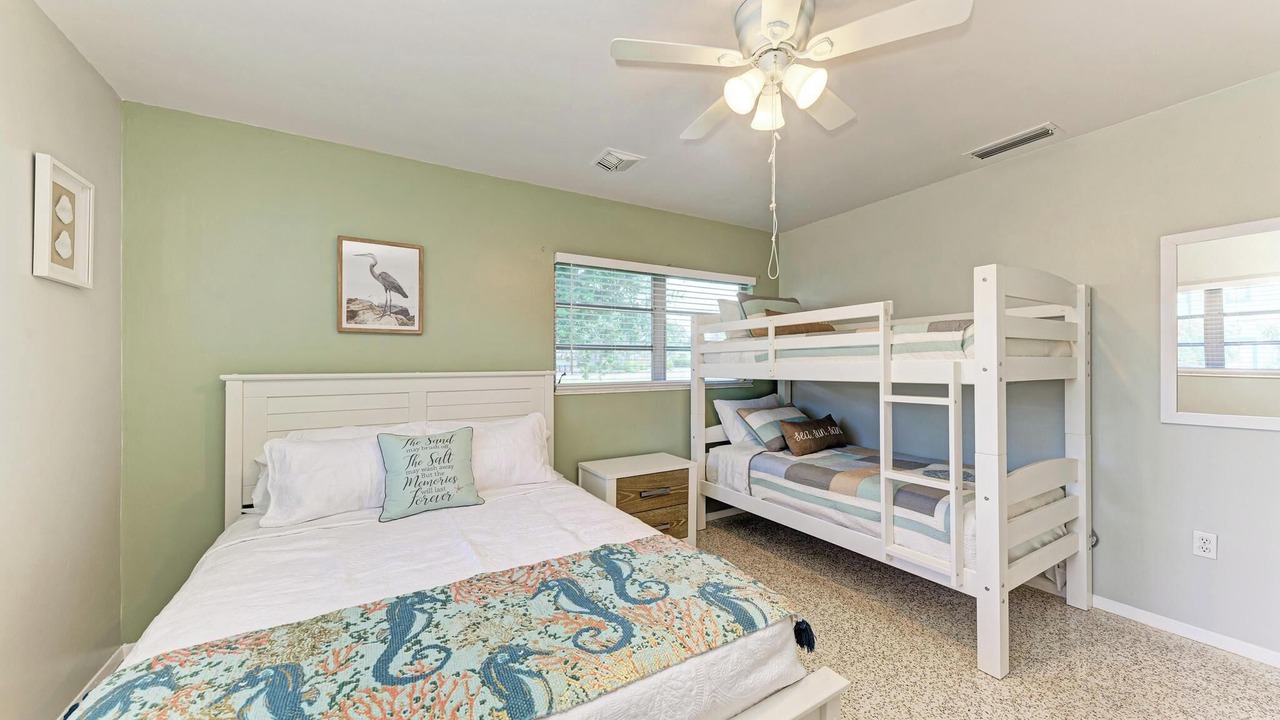 Photo of Bedroom in Laurel