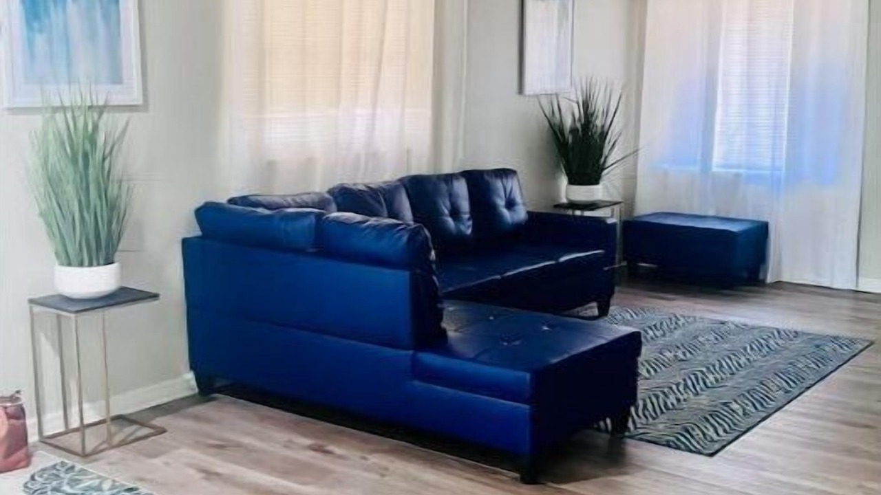 Photo of Livingroom in Malibu Groves