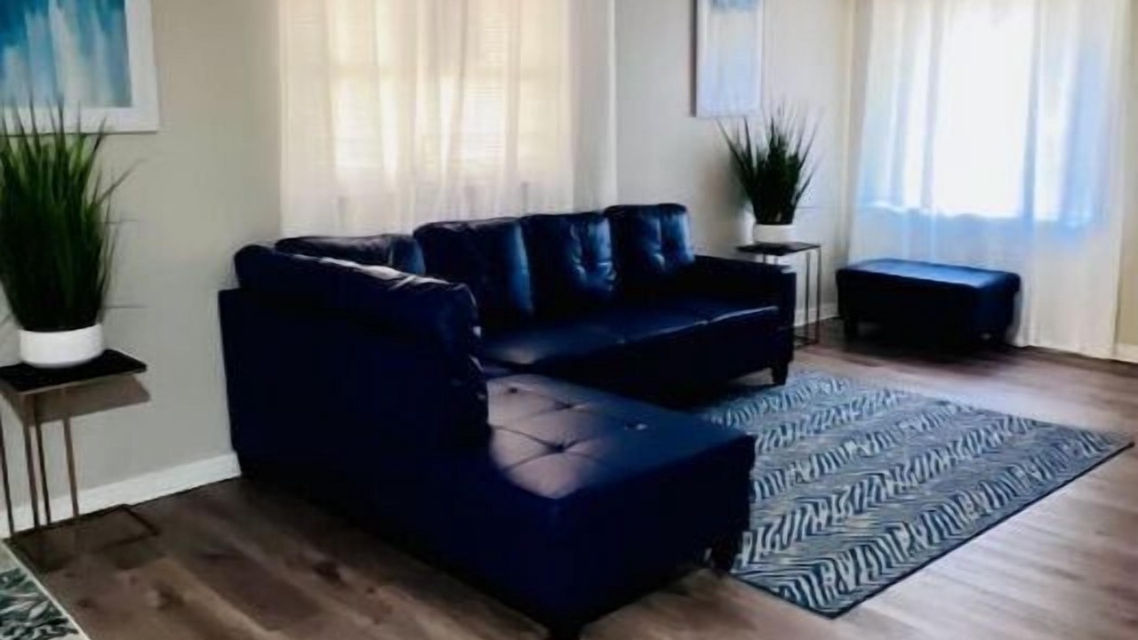 Photo of Livingroom in Malibu Groves