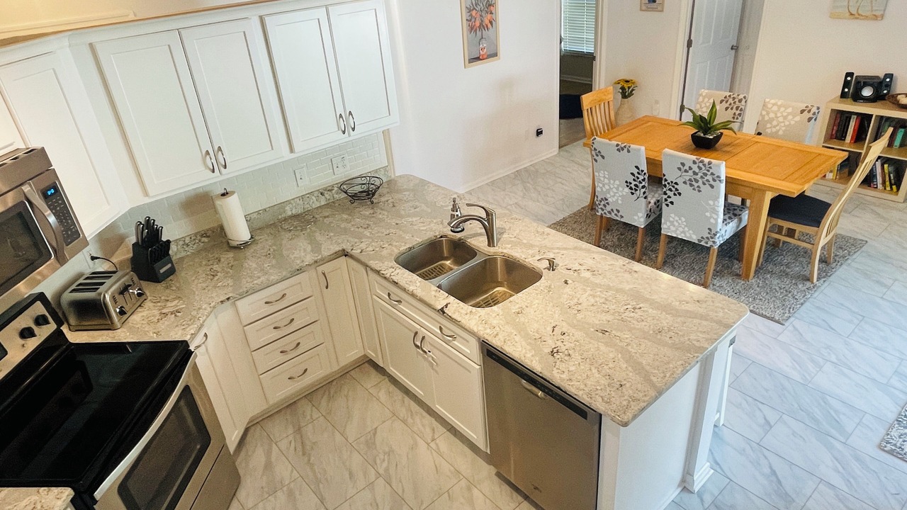 Photo of Kitchen in Crescent Lakes