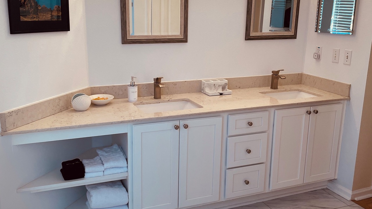 Photo of Bathroom in Crescent Lakes