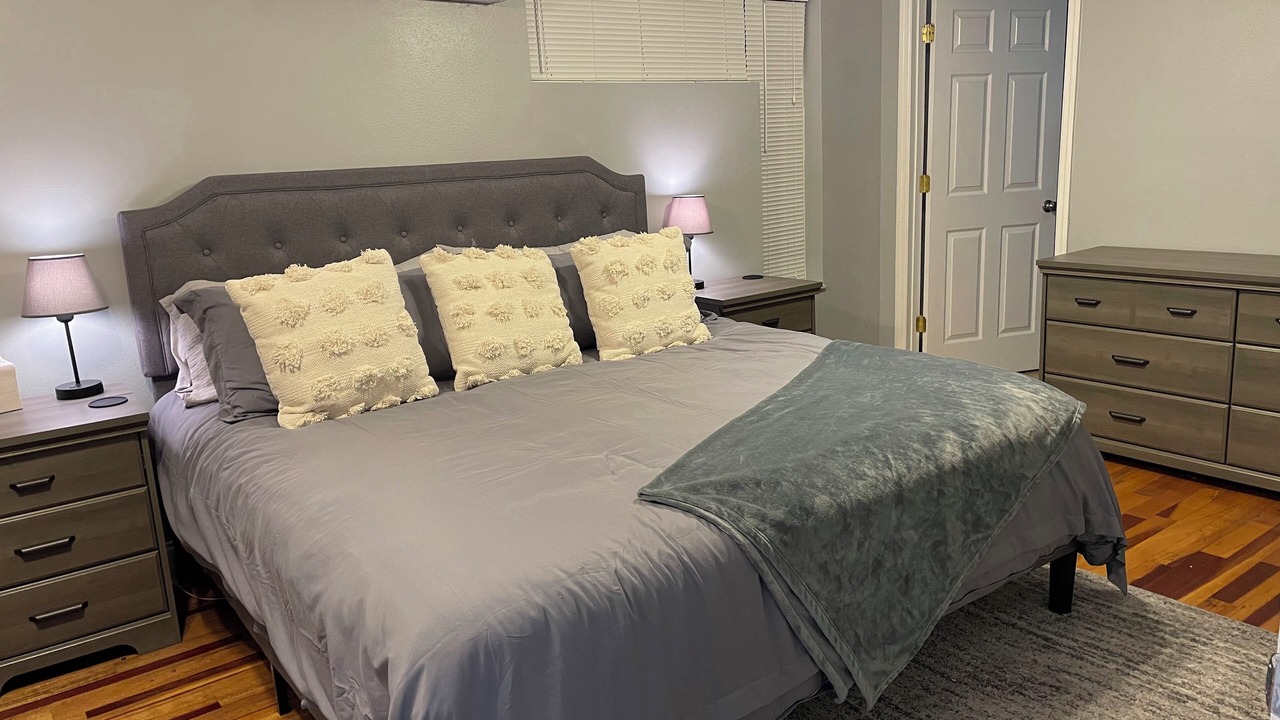 Photo of Bedroom in Bowe Gardens