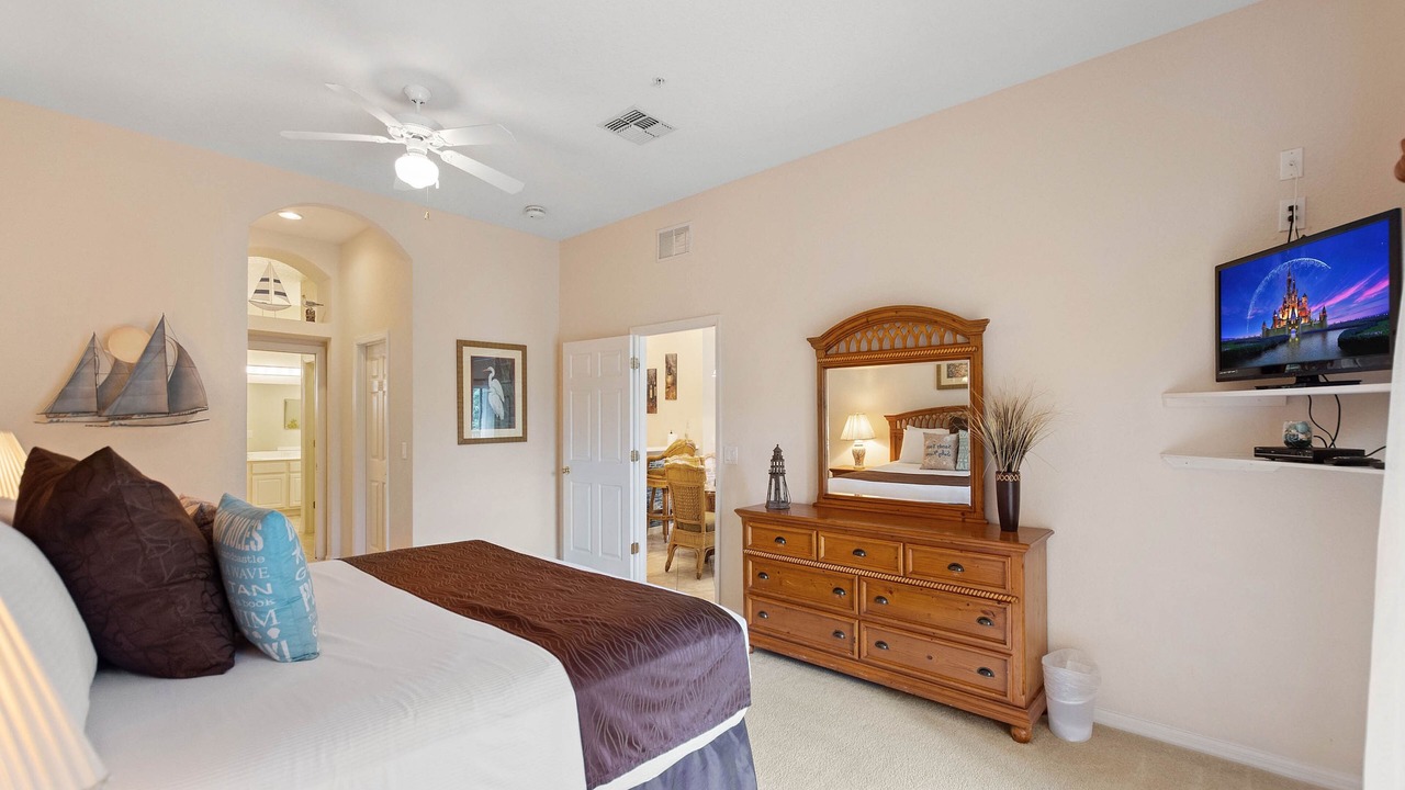 Photo of Bedroom in Bahama Bay