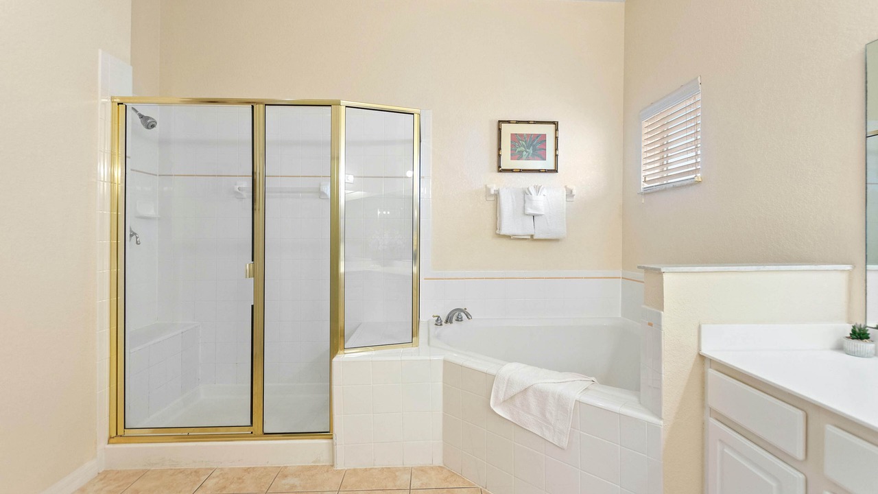 Photo of Bathroom in Bahama Bay