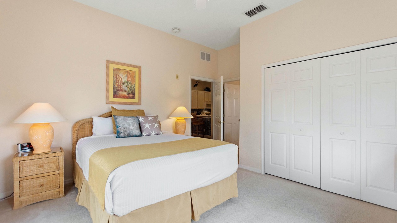 Photo of Bedroom in Bahama Bay
