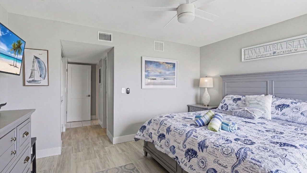Photo of Bedroom in Bradenton Beach