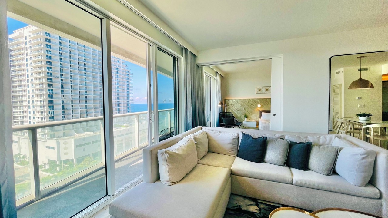 Photo of Patio Balcony in Central Beach