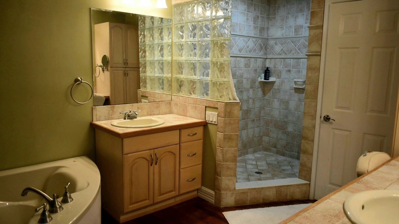 Photo of Bathroom in Green Cove Springs