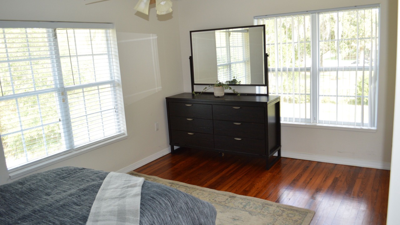 Photo of Bedroom in Green Cove Springs