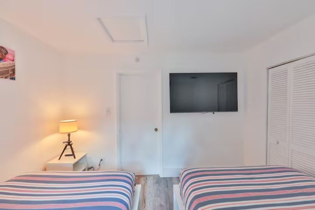 Photo of Bedroom in Royal Poinciana
