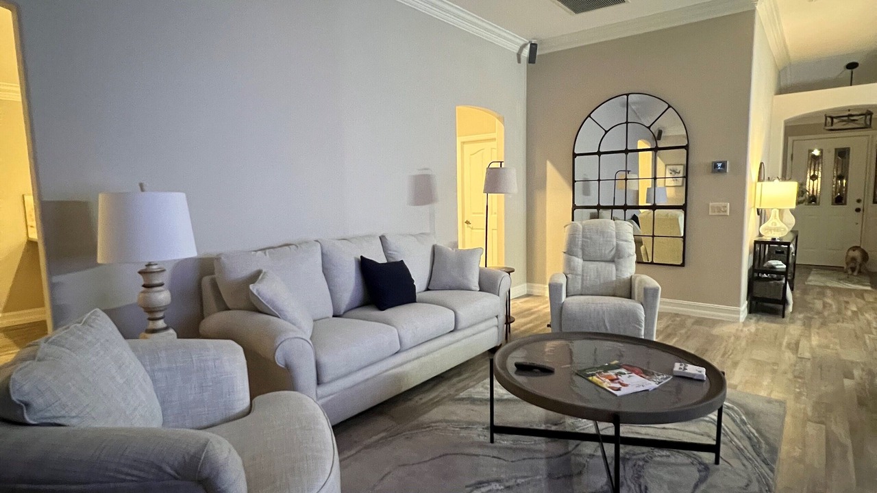 Photo of Livingroom in Briar Meadow