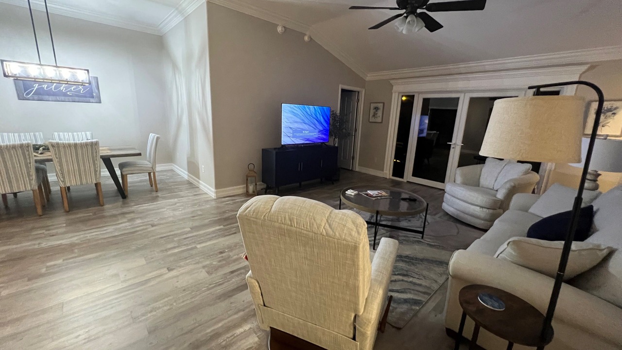 Photo of Livingroom in Briar Meadow