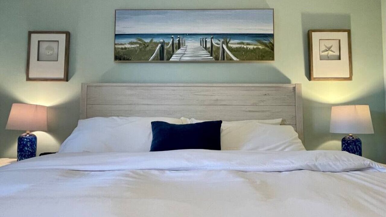 Photo of Bedroom in Jupiter Bay
