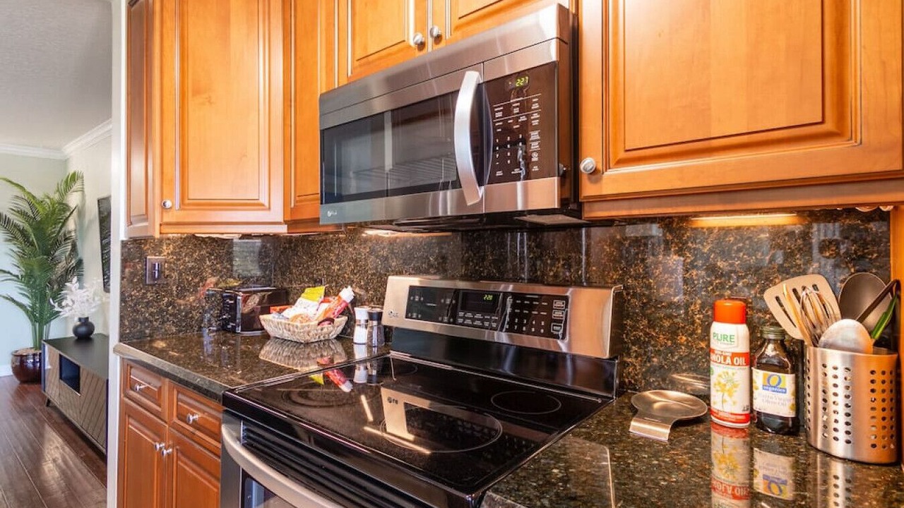 Photo of Kitchen in Jupiter Bay