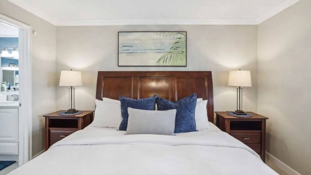 Photo of Bedroom in Jupiter Bay