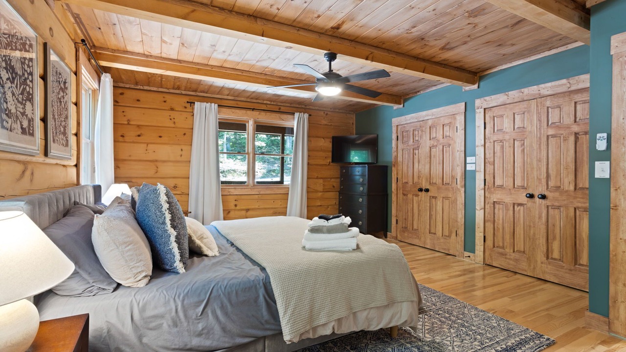 Photo of Bedroom in Slater