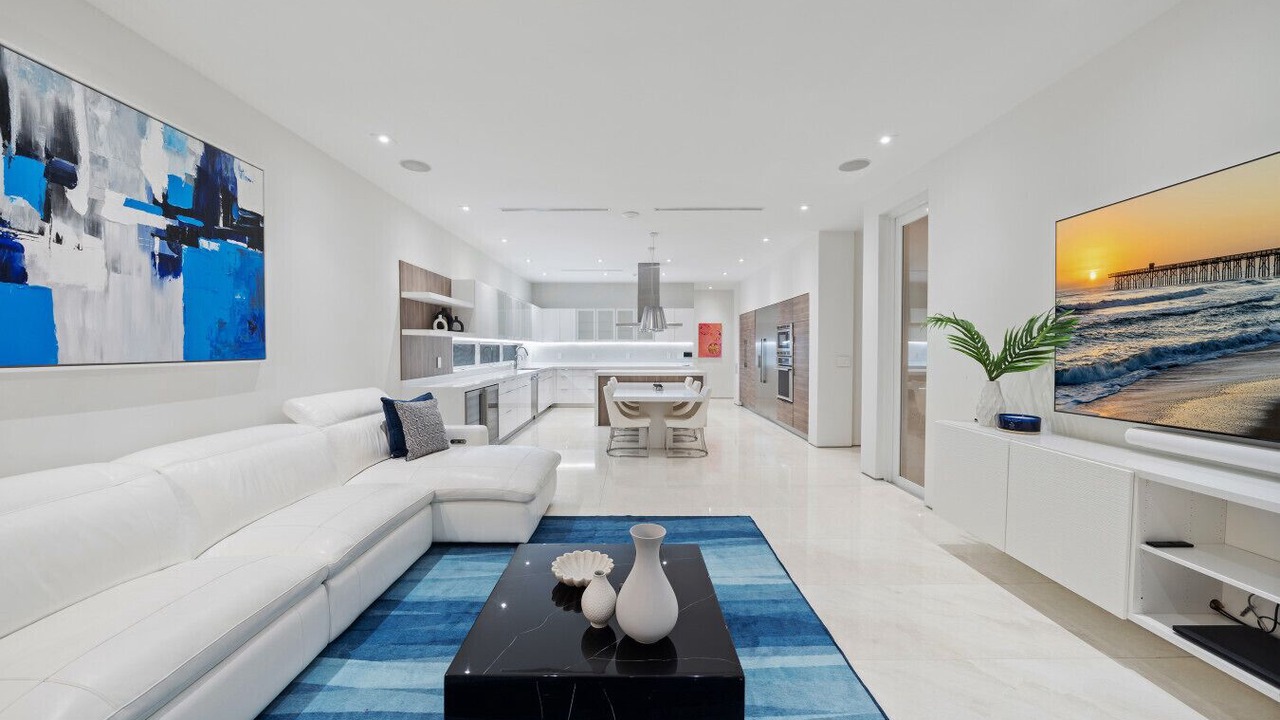 Photo of Livingroom in Coral Gables
