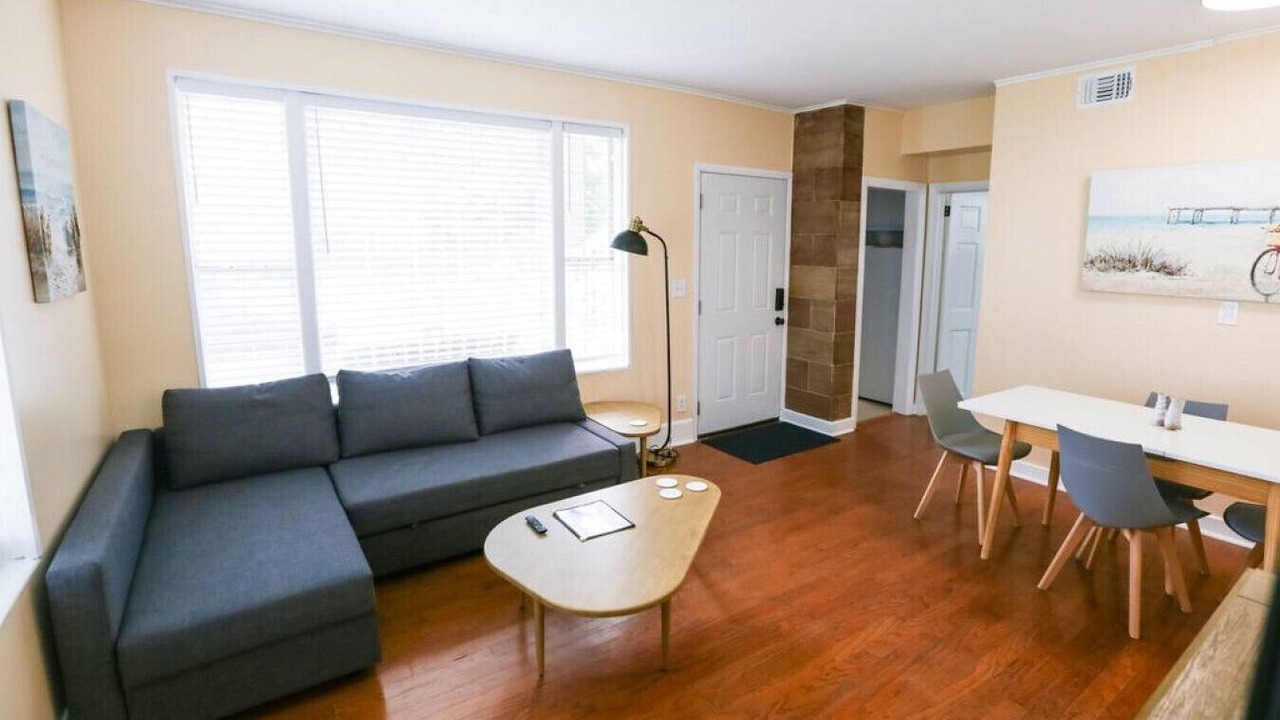 Photo of Livingroom in Jacksonville Beach