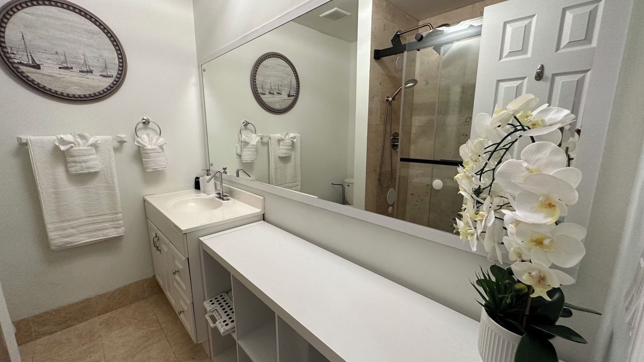Photo of Bathroom in Hunt Club